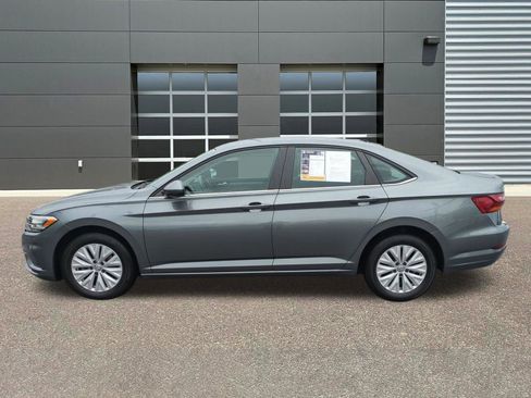 Used 2019 Volkswagen Jetta FWD image 4