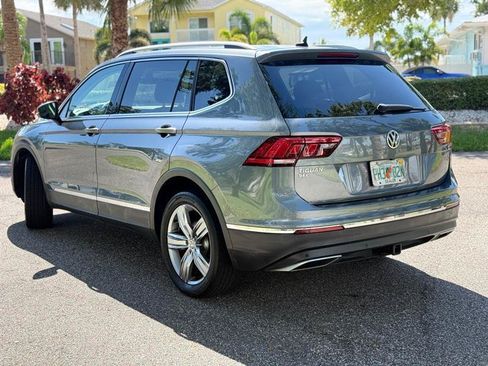 Used 2020 Volkswagen Tiguan SEL FWD image 3