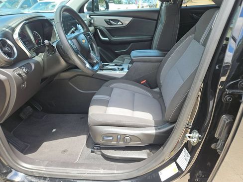Used 2025 Chevrolet Blazer LT FWD image 14