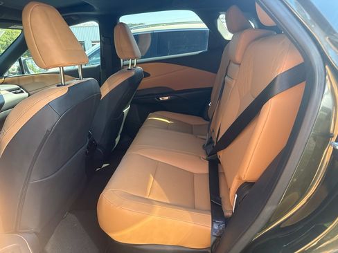Used 2023 Lexus RX 350 Premium w/ Accessory Package AWD/4WD image 6