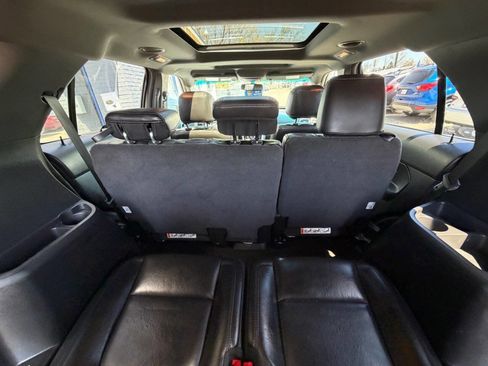 Used 2014 Ford Explorer Limited w/ Equipment Group 301A AWD/4WD image 23