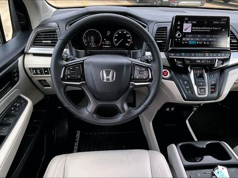 Certified 2026 Honda Odyssey EX-L image 6
