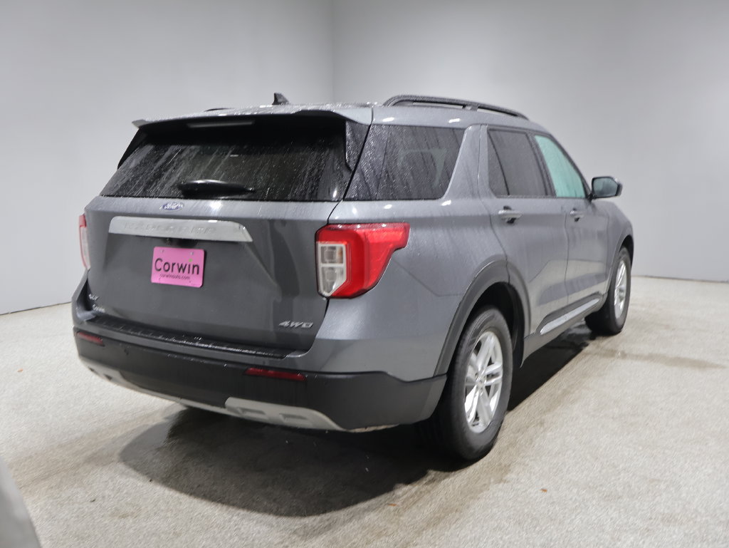 Used 2024 Ford Explorer XLT w/ Equipment Group 202A AWD/4WD image 2
