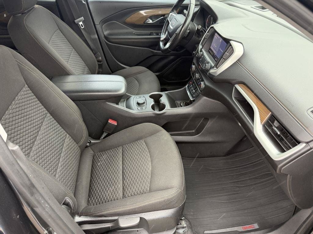 Used 2020 GMC Terrain SLE w/ Driver Convenience Package FWD image 9