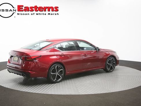 Used 2023 Nissan Altima 2.5 SR w/ SR Premium Package FWD image 41