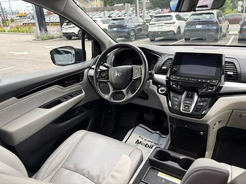 Used 2018 Honda Odyssey Elite image 4