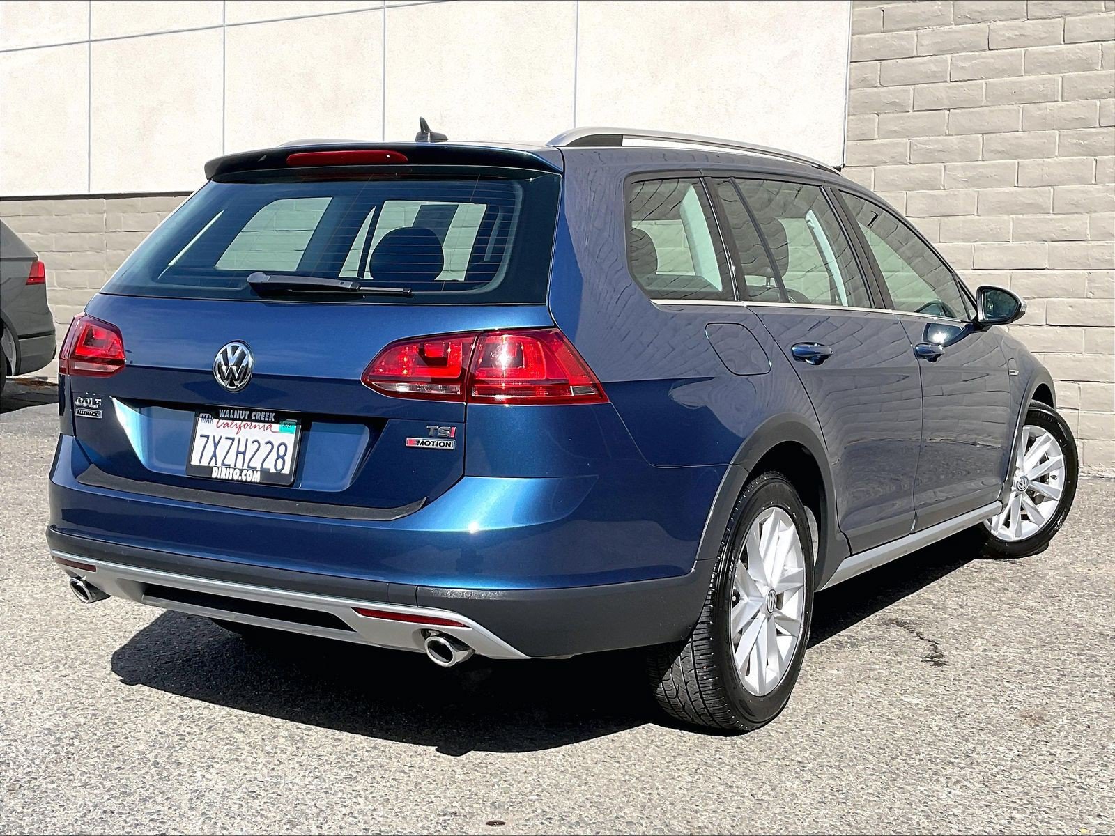 Used 2017 Volkswagen Golf Alltrack S AWD/4WD image 13