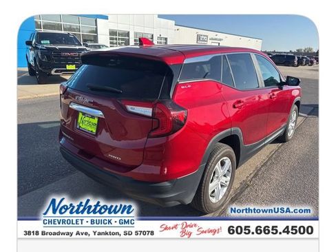 Certified 2024 GMC Terrain SLE image 5