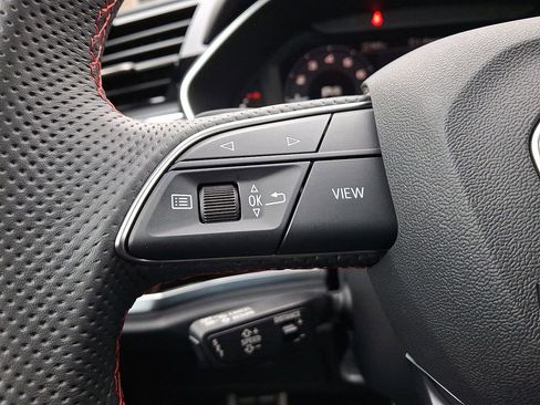 Used 2025 Audi Q3 2.0T Premium Plus w/ Premium Plus Package image 22