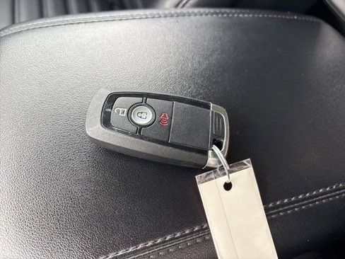 Used 2023 Ford Edge SEL AWD/4WD image 48
