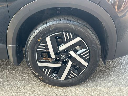 New 2026 Nissan Kicks SV FWD image 12