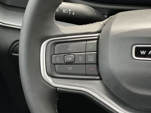 New 2025 Jeep Wagoneer 4WD w/ Premium Group I image 30