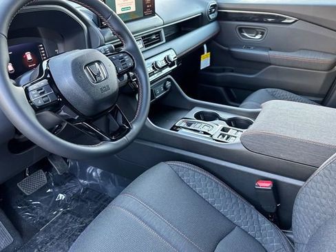 New 2026 Honda Pilot Sport image 10