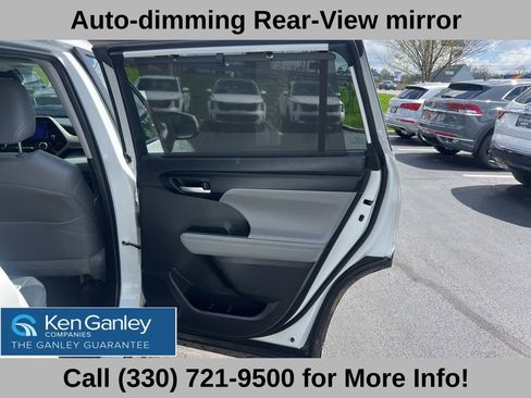 Used 2023 Toyota Highlander XLE AWD/4WD image 53