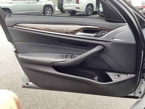 Used 2020 BMW 530i xDrive w/ Convenience Package image 20