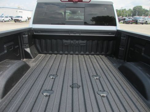 New 2026 GMC Sierra 2500 Denali w/ Denali Reserve Package AWD/4WD image 7