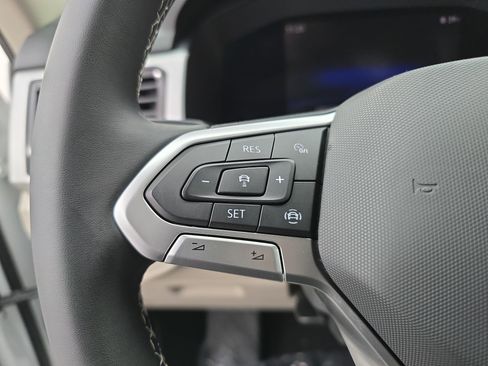 Used 2022 Volkswagen Atlas SE image 18