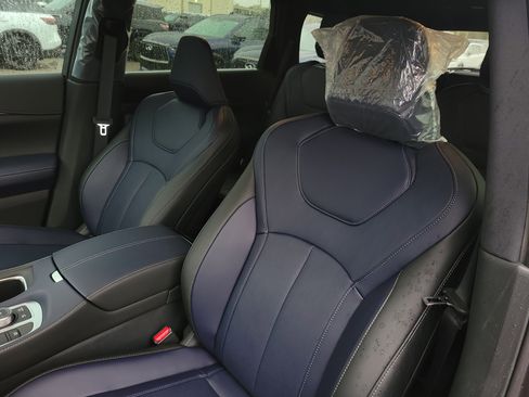 New 2026 INFINITI QX60 Sport w/ Dark Cargo Package AWD/4WD image 23