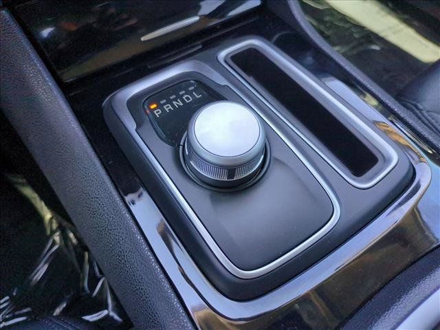 Used 2023 Chrysler 300 Touring w/ Sport Appearance Package RWD image 12