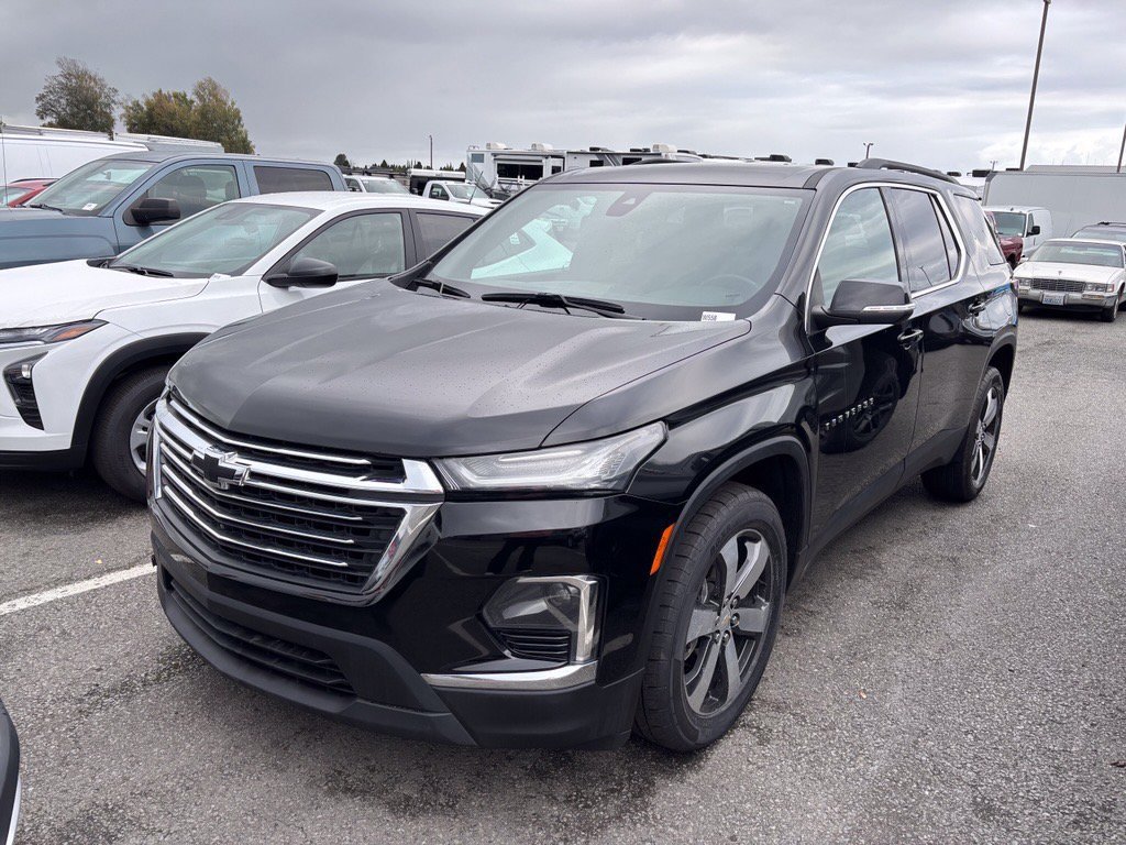 Used 2022 Chevrolet Traverse LT AWD/4WD image 1