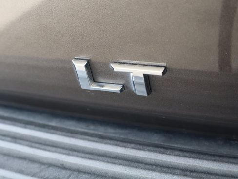 Used 2021 Chevrolet Suburban LT image 50