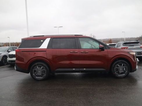 New 2026 Kia Carnival EX image 4