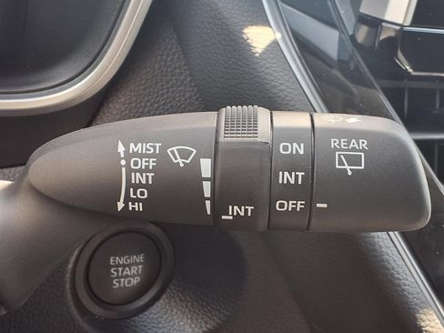 Used 2026 Toyota Corolla Cross XLE FWD image 16