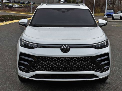 Used 2026 Volkswagen Tiguan SEL R-Line AWD/4WD image 5