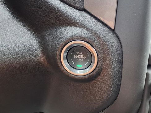 New 2026 GMC Sierra 2500 Pro image 7