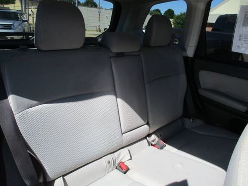Used 2016 Subaru Forester 2.5i Premium w/ All-Weather Package AWD/4WD image 32