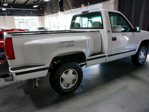 Used 1997 GMC Sierra 1500 4x4 Regular Cab w/ Marketing Option Pkg 3 image 29