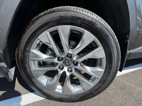 Used 2025 Toyota RAV4 XLE Premium FWD image 9