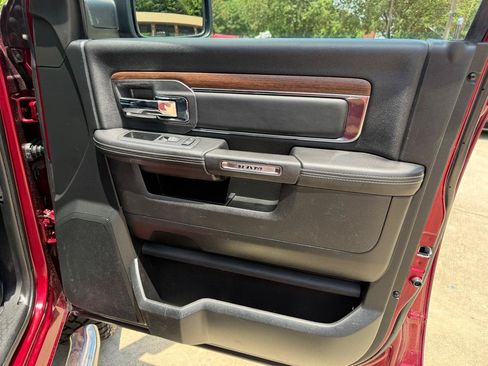 Used 2017 RAM 1500 Laramie w/ Convenience Group AWD/4WD image 37