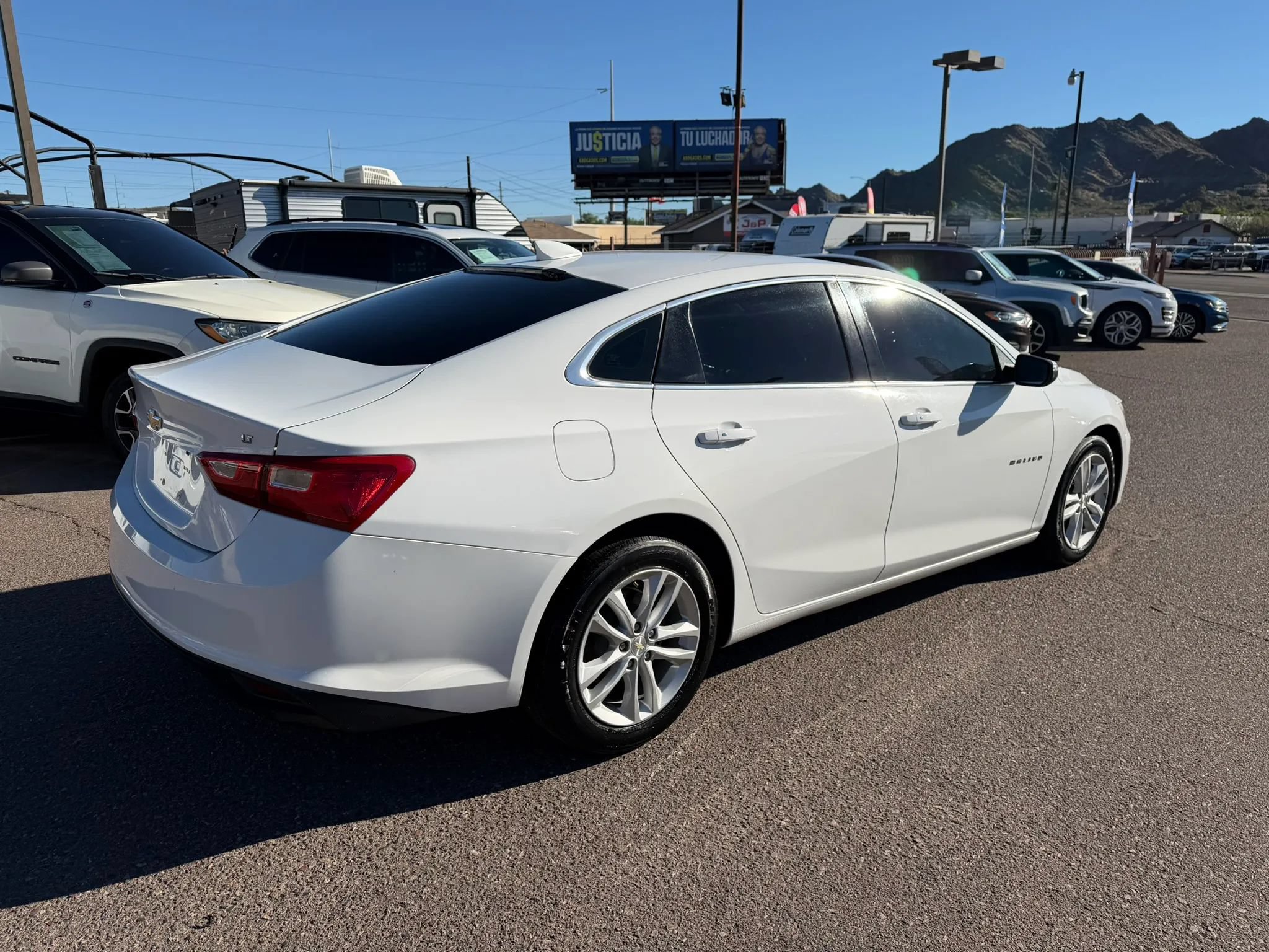 Used 2017 Chevrolet Malibu LT FWD image 5