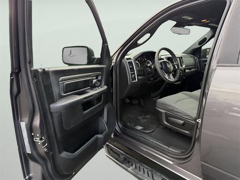 Used 2021 RAM 1500 Classic Warlock w/ Electronics Group image 17