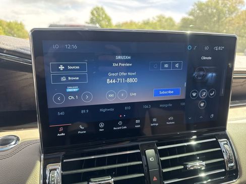 Used 2024 Lincoln Navigator L Reserve AWD/4WD image 16