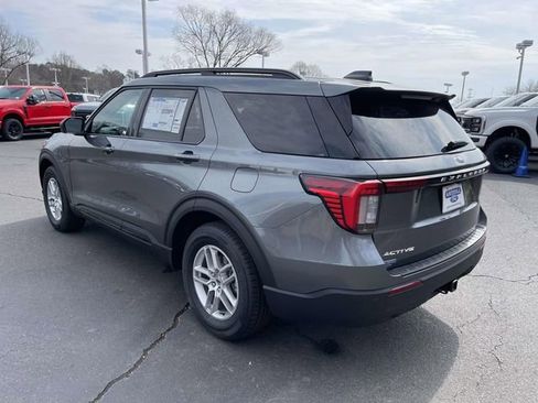 New 2026 Ford Explorer Active image 4