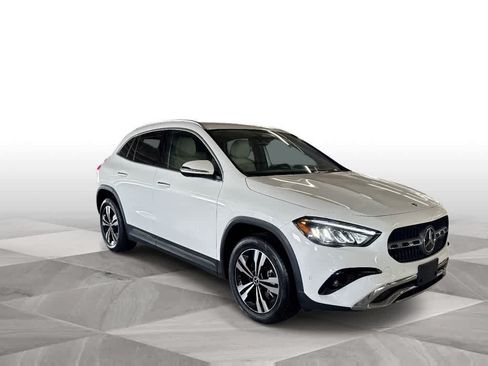 Used 2025 Mercedes-Benz GLA 250 image 2