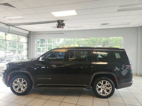 Used 2022 Jeep Wagoneer Series I w/ Premium Group I RWD image 9