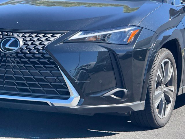 Used 2025 Lexus UX 300h AWD w/ Cold Area Package image 2