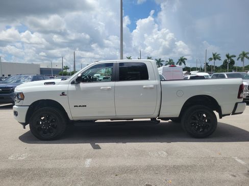 Used 2022 RAM 2500 Big Horn w/ Night Edition AWD/4WD image 8