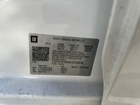 Used 2019 Chevrolet Silverado 1500 LT Trail Boss image 37