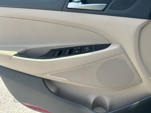 Used 2016 Hyundai Tucson Limited w/ Option Group 03 image 14