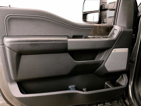 Used 2024 Ford F250 Lariat w/ Sport Appearance Package AWD/4WD image 22