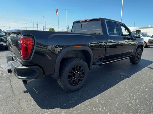 Used 2023 GMC Sierra 3500 Denali w/ Denali Black Diamond Edition AWD/4WD image 8