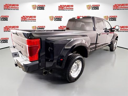 Used 2022 Ford F450 Platinum w/ FX4 Off-Road Package image 18