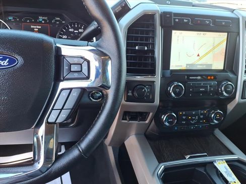 Used 2020 Ford F250 Lariat w/ Lariat Ultimate Package image 25