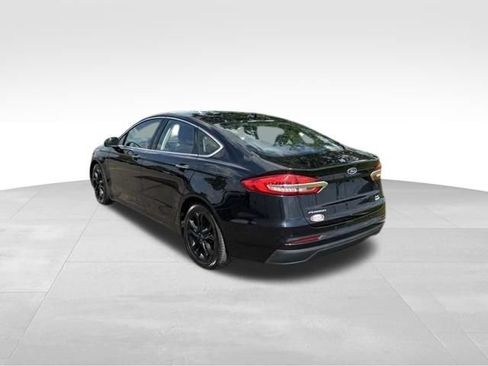 Used 2019 Ford Fusion SEL FWD image 5