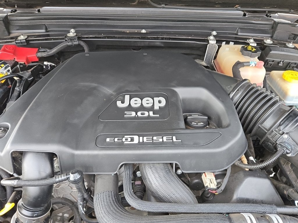 Used 2021 Jeep Wrangler Unlimited Rubicon AWD/4WD image 36