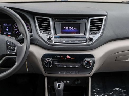 Used 2016 Hyundai Tucson SE w/ Option Group 02 FWD image 18